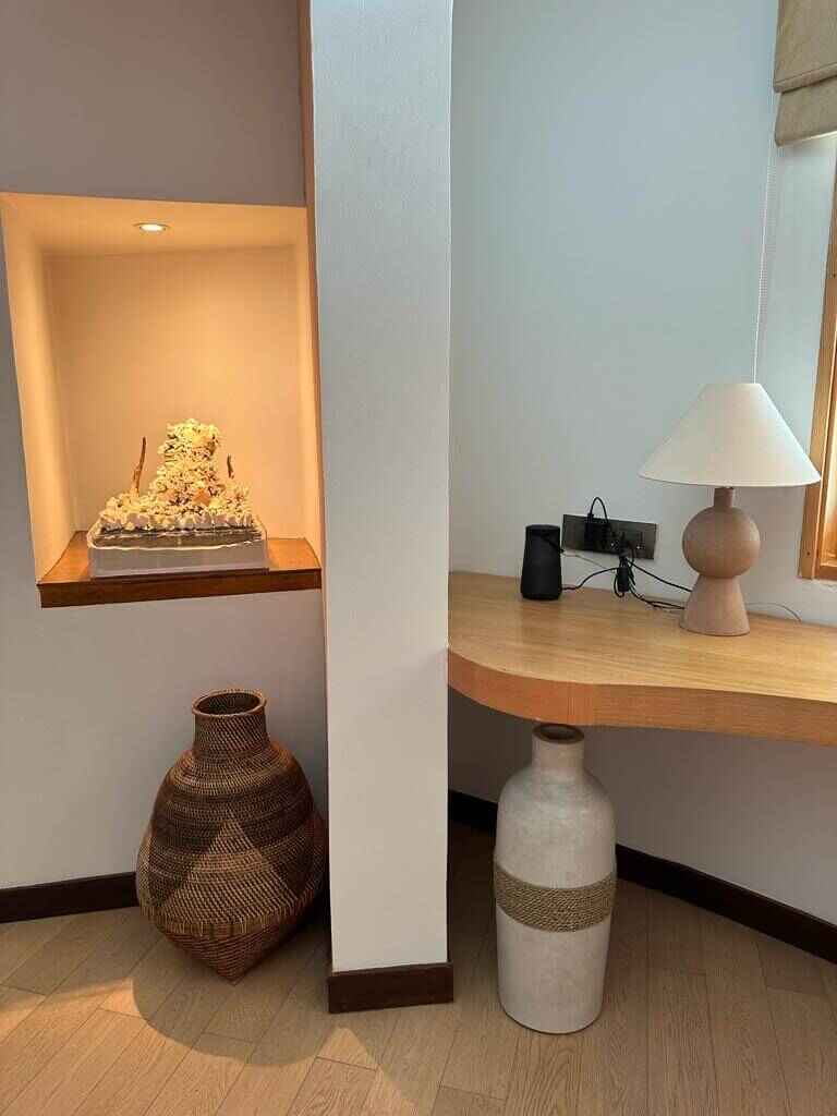 Cinnamon Group 5 star Resort bedroom furniture with Baliartfurniture Indonesia manufacturer