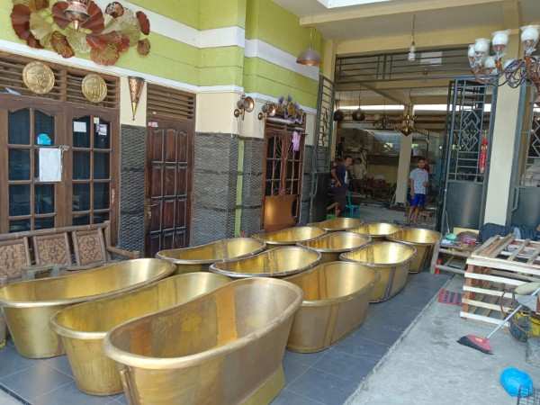 bathtub copper for Taiwan project hotel by Baliartfurniture indonesian manufacturer