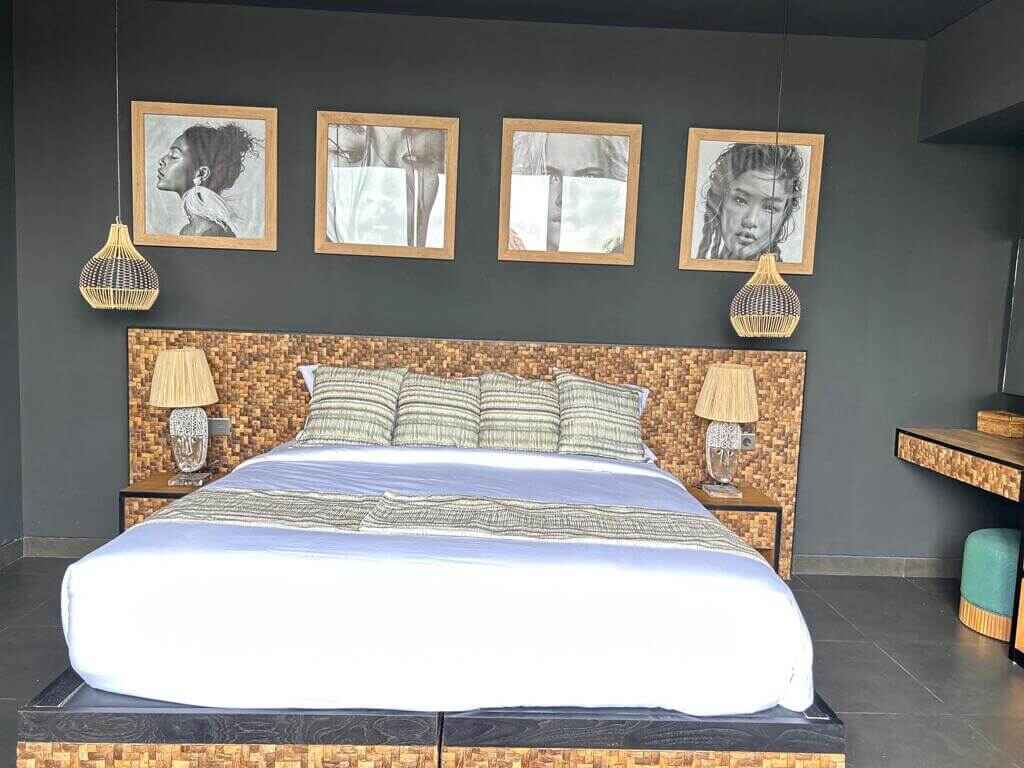 Villa Ubud bedframe full furnished by baliartfurniture manufacturer Indonesia