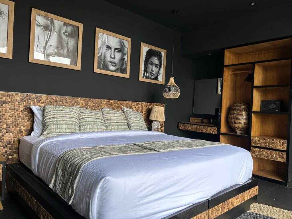 Villa Ubud bedframe full furnished by baliartfurniture manufacturer Indonesia
