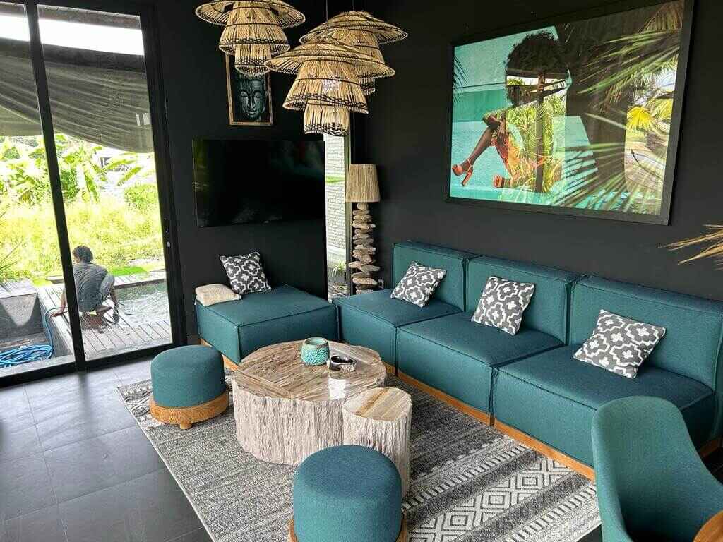 Villa Ubud lounge space full furnished by baliartfurniture manufacturer Indonesia