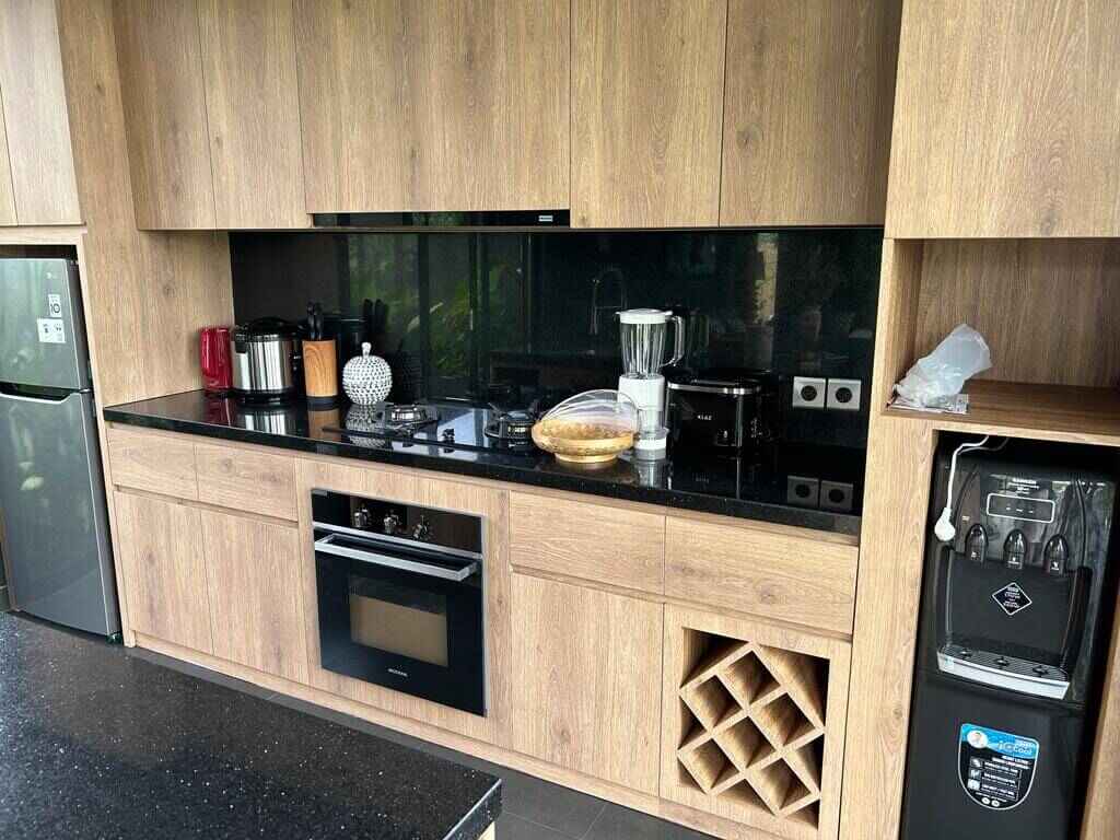 Villa Ubud kitchen set full furnished by baliartfurniture manufacturer Indonesia
