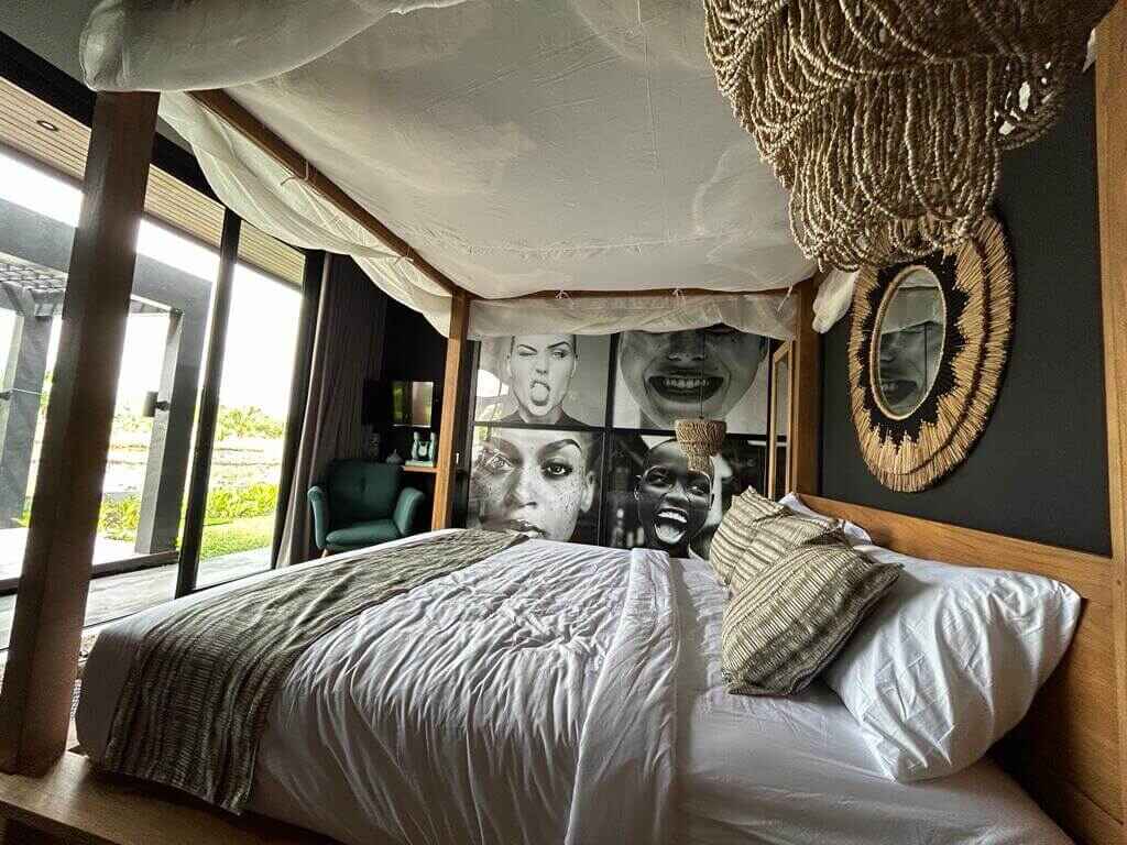 Villa Ubud Bedroom deco full furnished by baliartfurniture manufacturer Indonesia